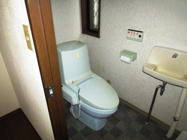 トイレ（２階）