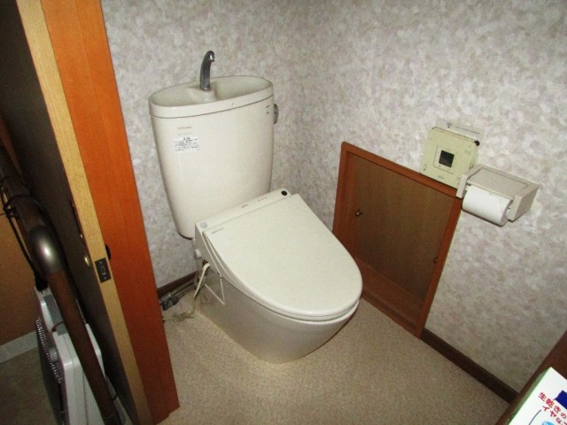 住居１階トイレ